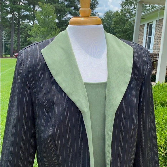 Miss Dorby Black Blazer and Green Top - Picture 2 of 8